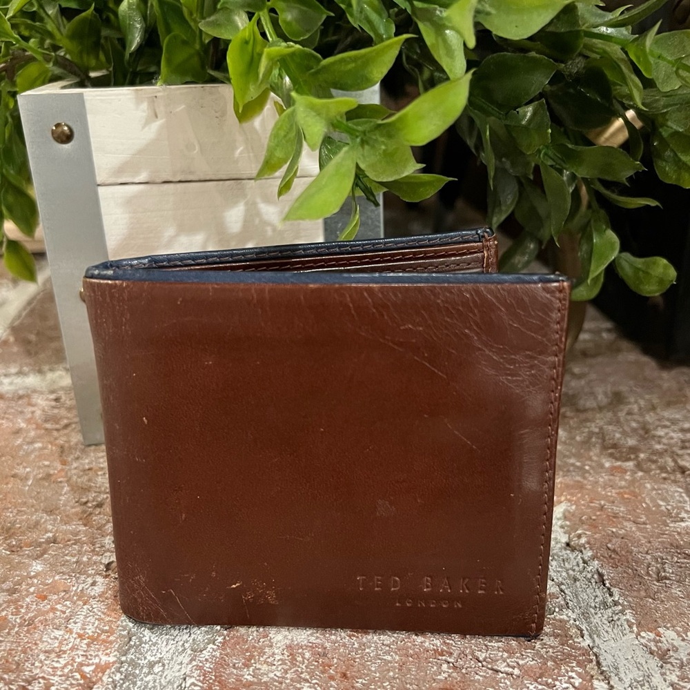 TED BAKER Men’s Brown & Navy Bifold Wallet